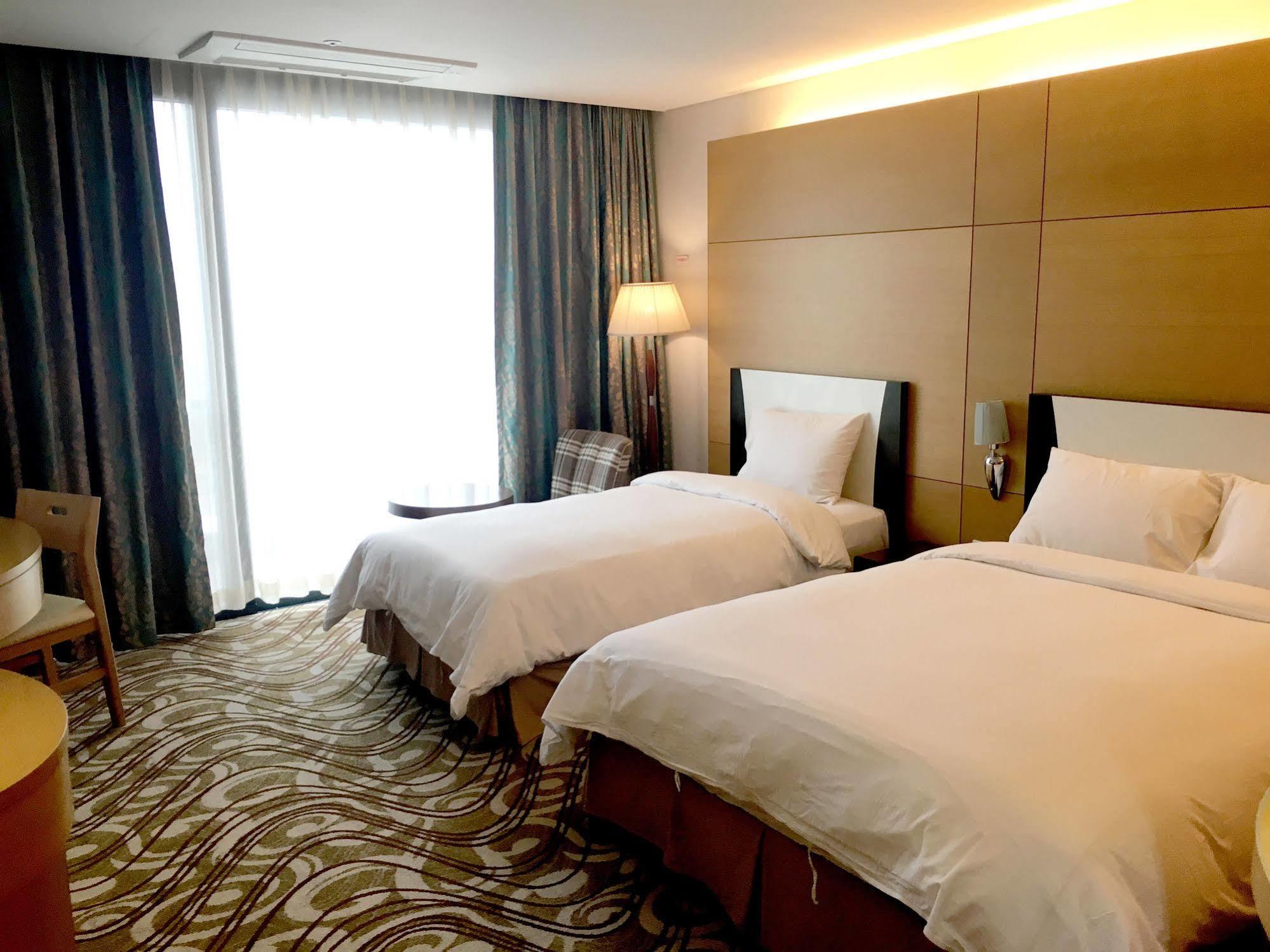 Yeoju Sun Valley Hotel מראה חיצוני תמונה