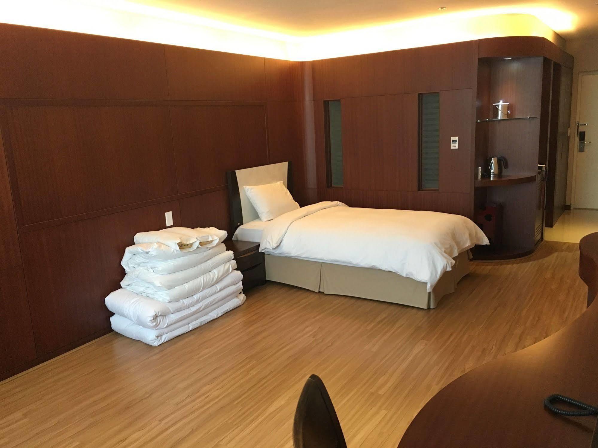 Yeoju Sun Valley Hotel מראה חיצוני תמונה