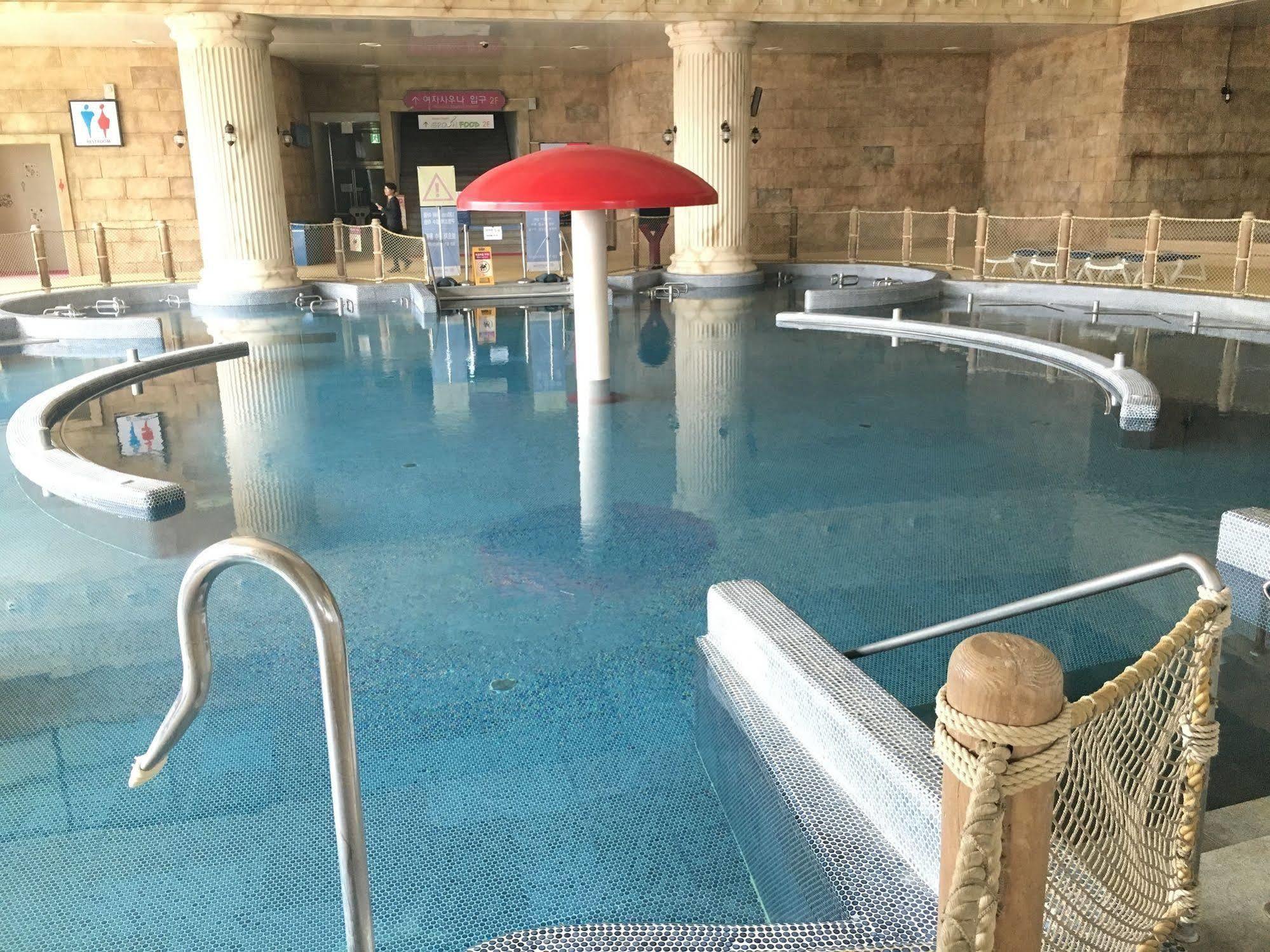 Yeoju Sun Valley Hotel מראה חיצוני תמונה